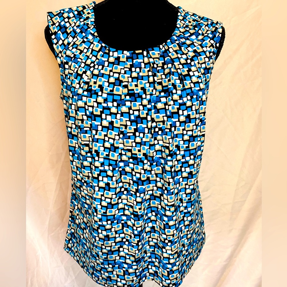 Jones Studio sleeveless top with pleaded neck